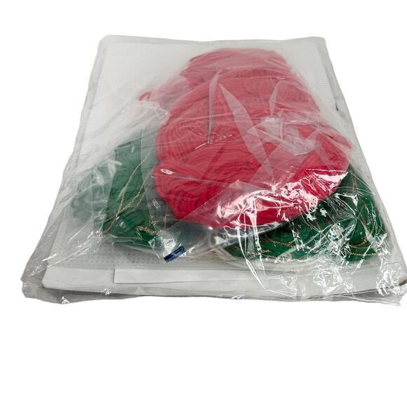 Bucilla Vintage Christmas Present Plastic Canvas Tissue Box Cover Gift Box New - Picture 11 of 12